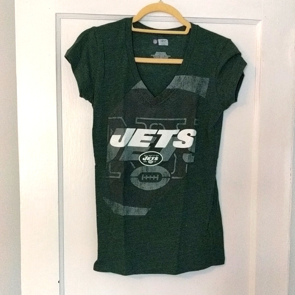 Jets Tshirt. Brand: NFL Team Apparel, Green, Size: Women's Large